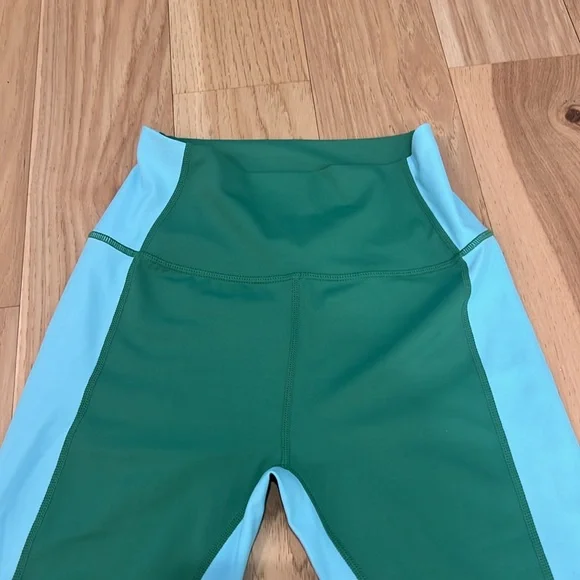 Wilo size Small Leggins - Picture 3 of 4